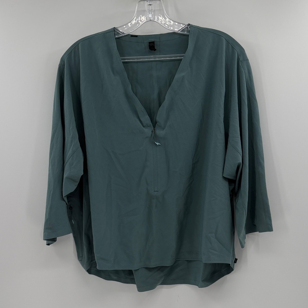 Women's Relaxed V-Neck Blouse in Teal
